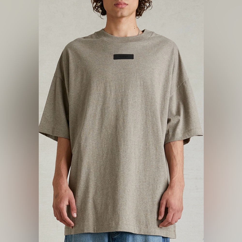 Fear of God ESSENTIALS Heather Gray T-Shirt mens Large like new!